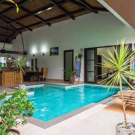 Luxury Villa Elena With Pool Not Far From Lio Beach El Nido Exterior photo