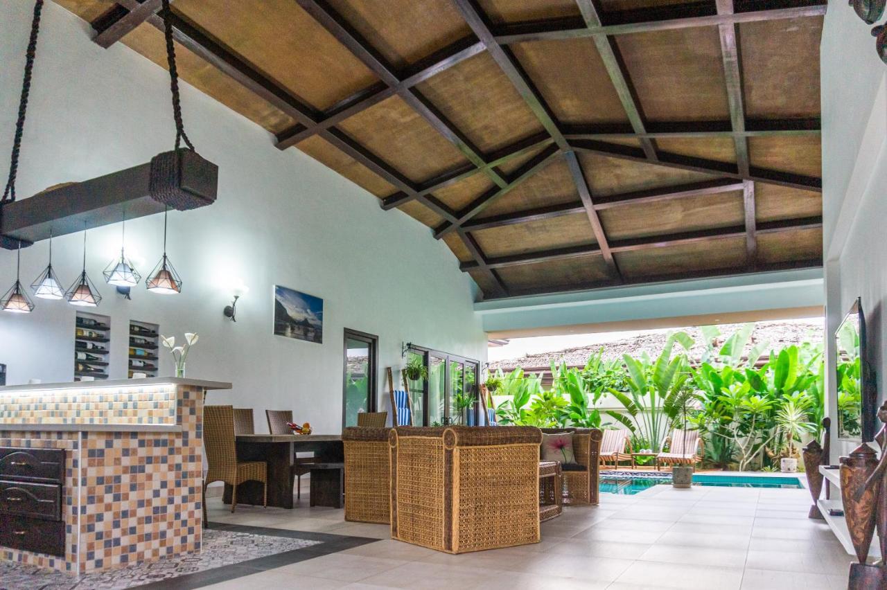 Luxury Elena With Pool Not Far From Lio Lodge *